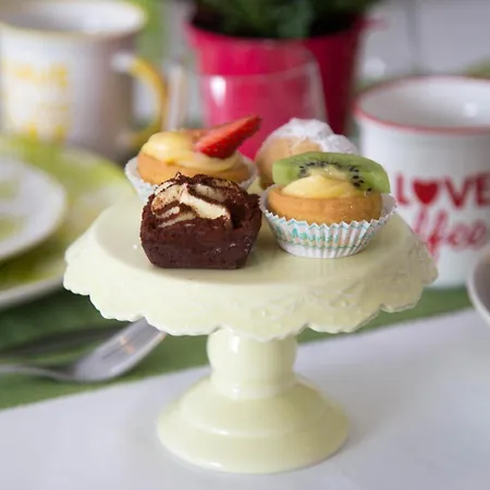 Bed and Breakfast Domus Casaletto 4*