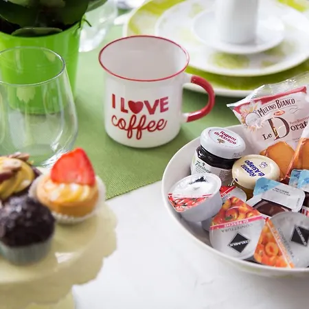 Domus Casaletto Bed and Breakfast